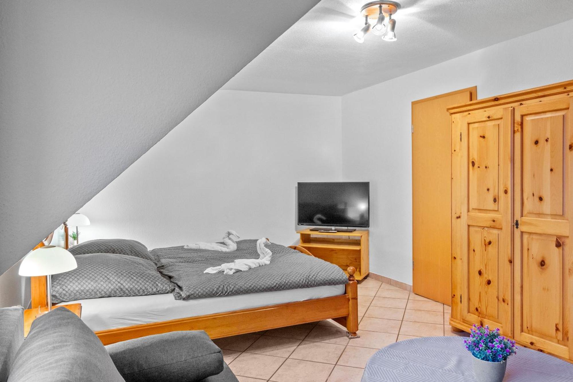 Hotel Family And Friends Ludwigshafen Bodman-Ludwigshafen Esterno foto